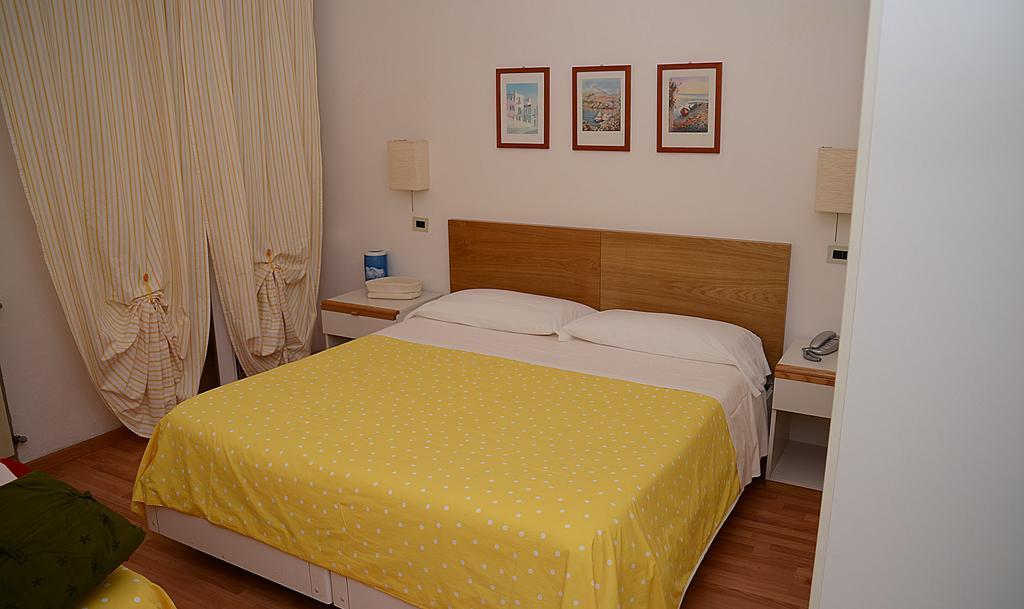 Hotel Kinda Castiglione della Pescaia Kamer foto
