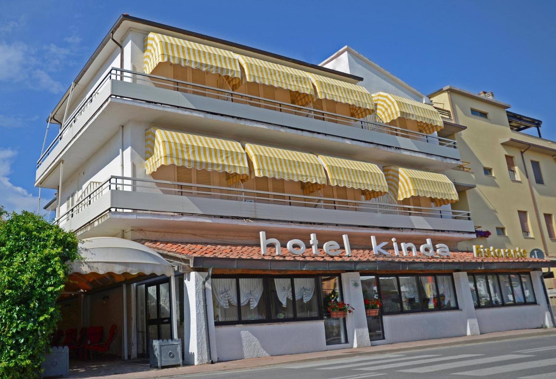 Hotel Kinda Castiglione della Pescaia Buitenkant foto