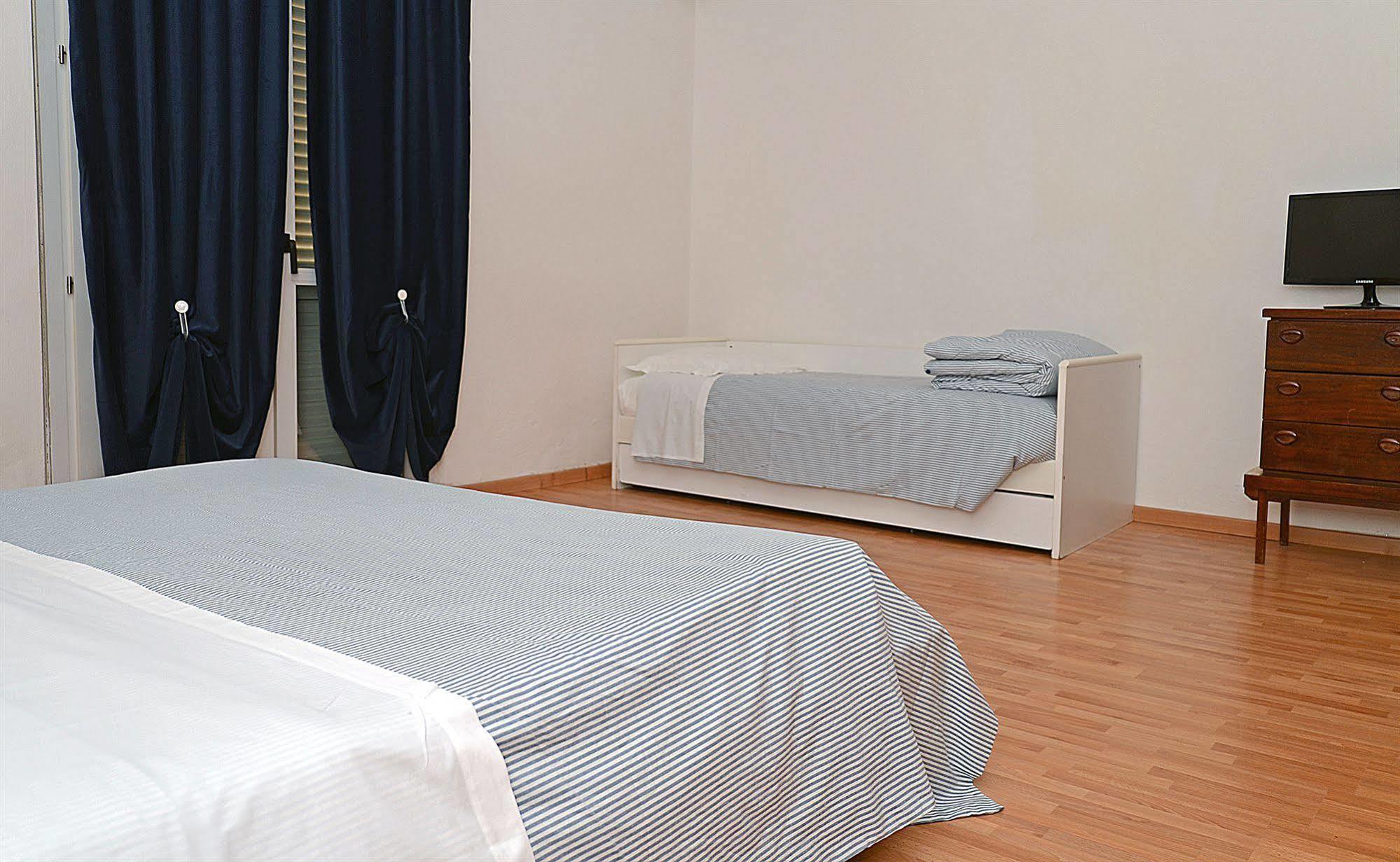 Hotel Kinda Castiglione della Pescaia Buitenkant foto